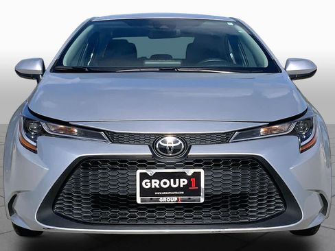 Used 2022 Toyota Corolla LE FWD image 4