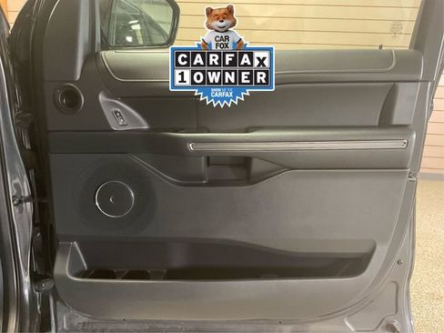 Used 2023 Ford Expedition Max XLT image 21