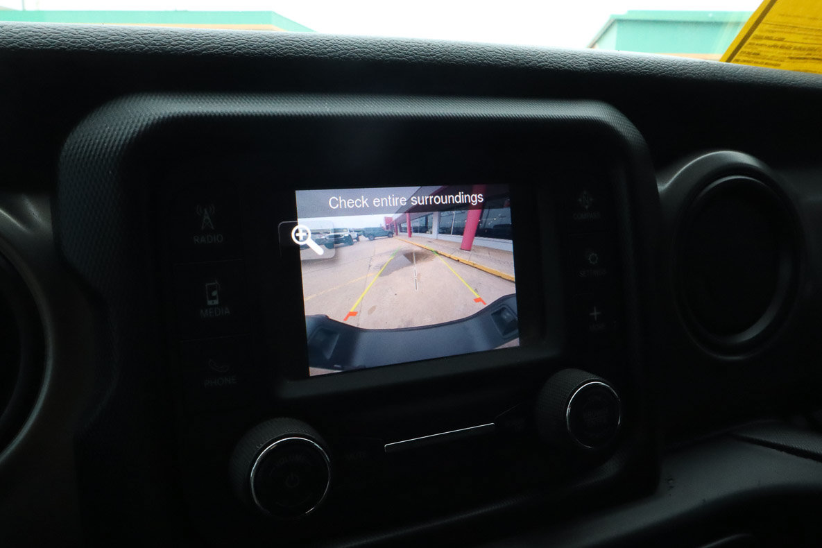 Used 2020 Jeep Gladiator Sport AWD/4WD image 12