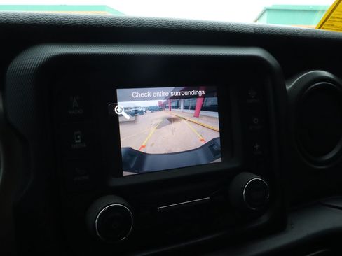Used 2020 Jeep Gladiator Sport AWD/4WD image 12