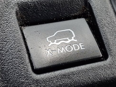 Used 2021 Subaru Crosstrek 2.5i Limited w/ Moonroof Package 2 AWD/4WD image 28