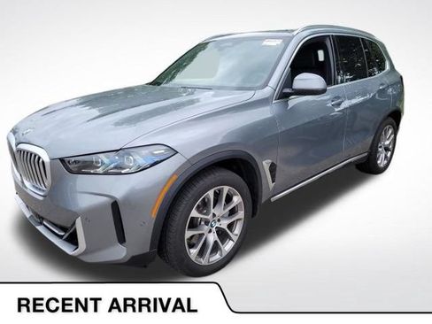 Used 2026 BMW X5 xDrive40i AWD/4WD image 1