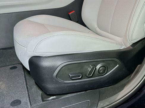 New 2026 Jeep Cherokee Limited AWD/4WD image 17
