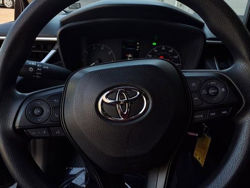 Certified 2024 Toyota Corolla LE image 12