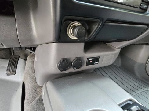 Used 2002 Toyota Tacoma PreRunner image 25