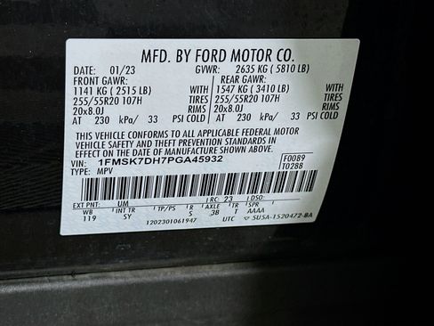 Used 2023 Ford Explorer XLT w/ Equipment Group 202A RWD image 12