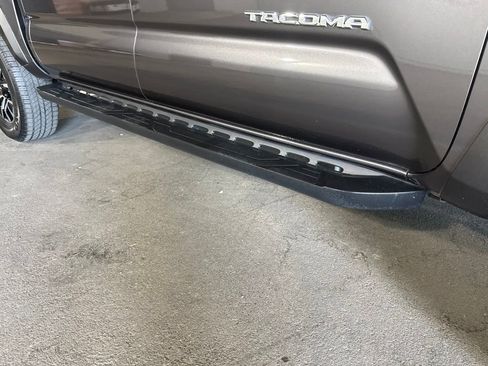Used 2023 Toyota Tacoma TRD Sport RWD image 8