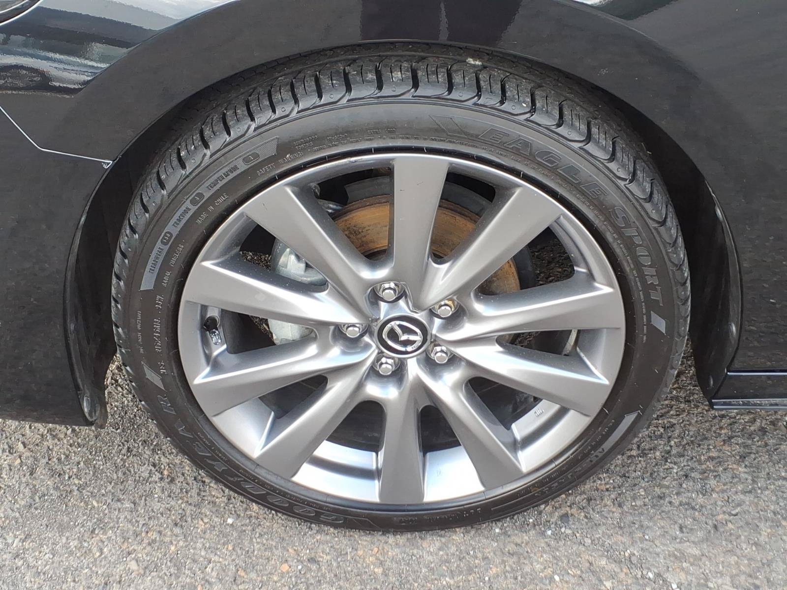 Used 2024 MAZDA MAZDA3 s FWD image 10
