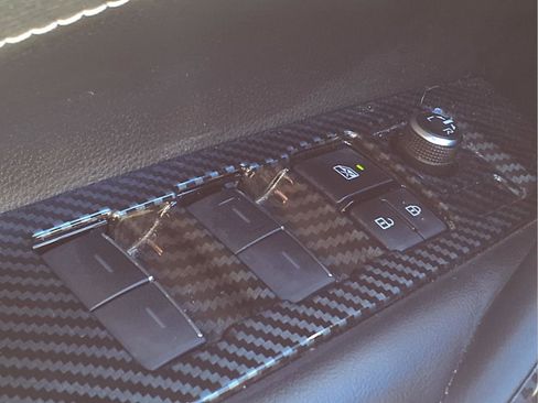 Used 2020 Toyota Corolla SE image 23