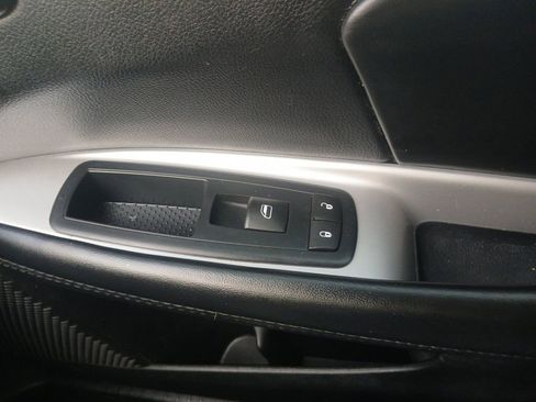 Used 2017 Dodge Journey SXT w/ Comfort/Convenience Group FWD image 10