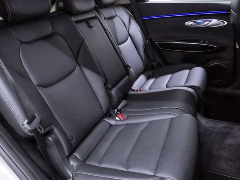 Certified 2026 Genesis GV70 2.5T AWD/4WD image 11