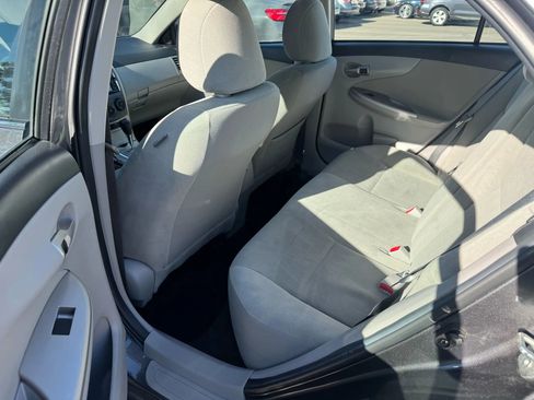 Used 2013 Toyota Corolla L image 15