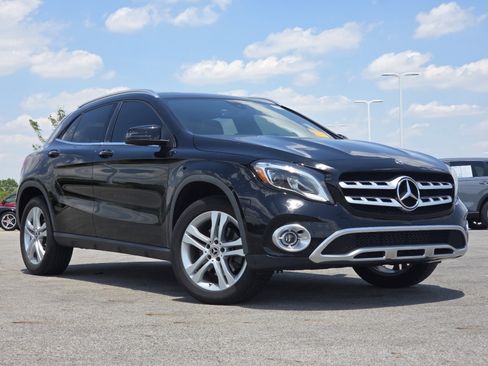 Used 2020 Mercedes-Benz GLA 250 4MATIC image 2