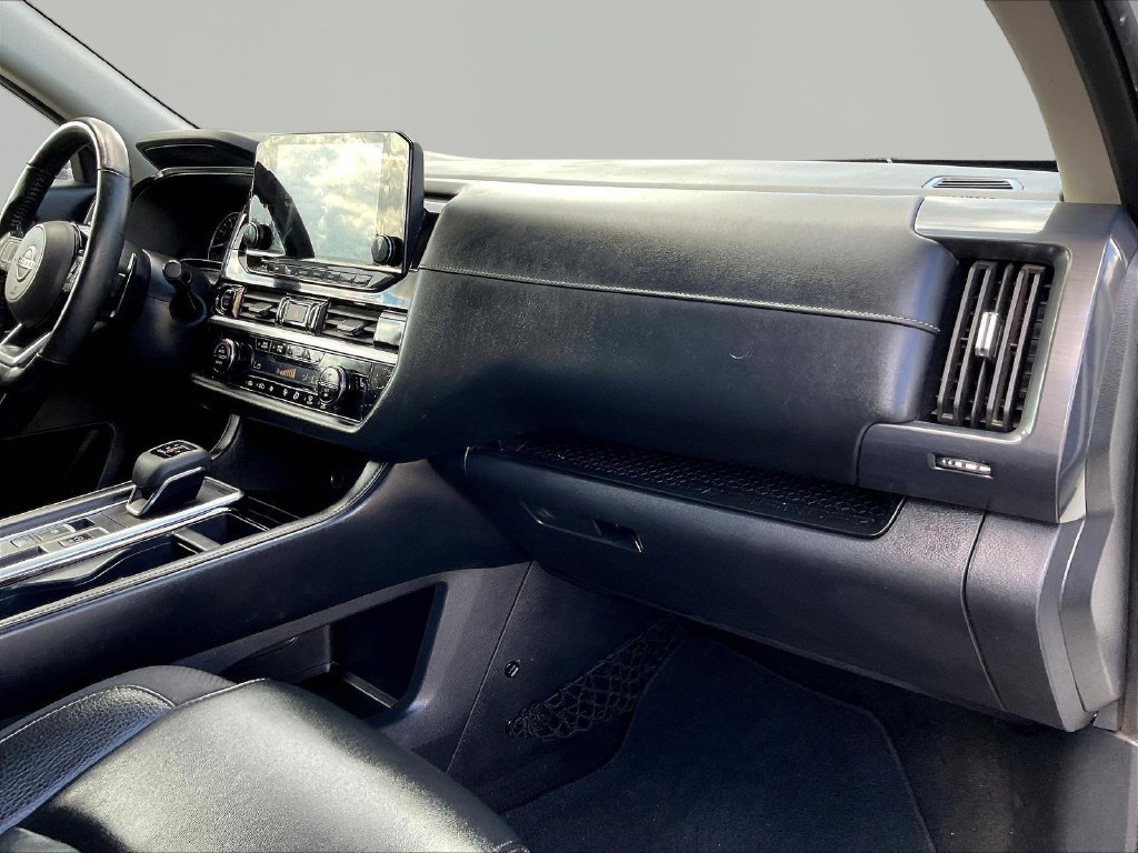 Used 2023 Nissan Pathfinder SL w/ Lighting Package (N92) FWD image 29