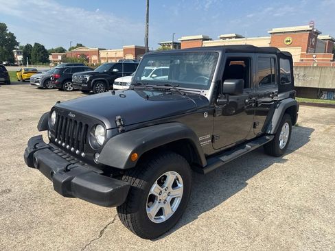 Used 2014 Jeep Wrangler Unlimited Sport w/ Quick Order Package 24S AWD/4WD image 13