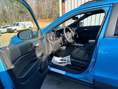 New 2026 Chevrolet Trax RS image 13