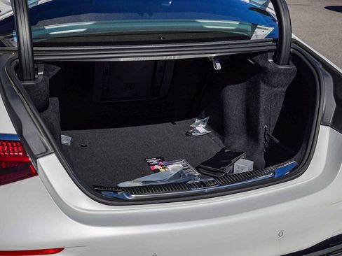 New 2024 Mercedes-Benz S 580 4MATIC Sedan image 25