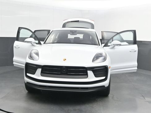 New 2026 Porsche Macan S AWD/4WD image 39
