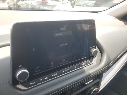 Used 2023 Nissan Rogue SV FWD image 20