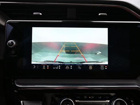 Used 2024 GMC Sierra 2500 Denali Ultimate image 31