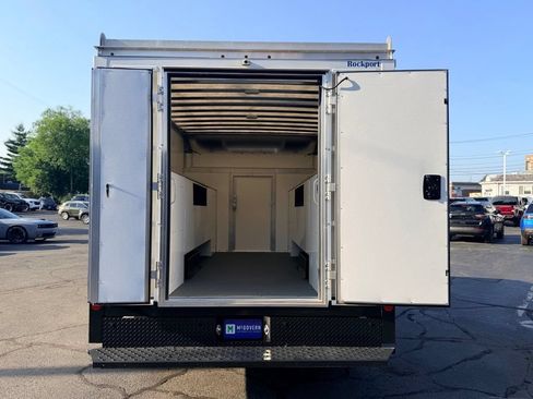 Used 2022 Chevrolet Express 3500 w/ Power Convenience Package RWD image 6