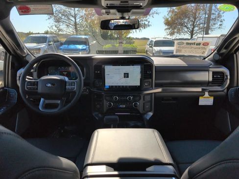 Used 2025 Ford F150 Lariat w/ Equipment Group 502A High AWD/4WD image 5