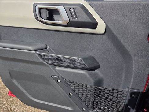New 2026 Ford Bronco Outer Banks AWD/4WD image 13