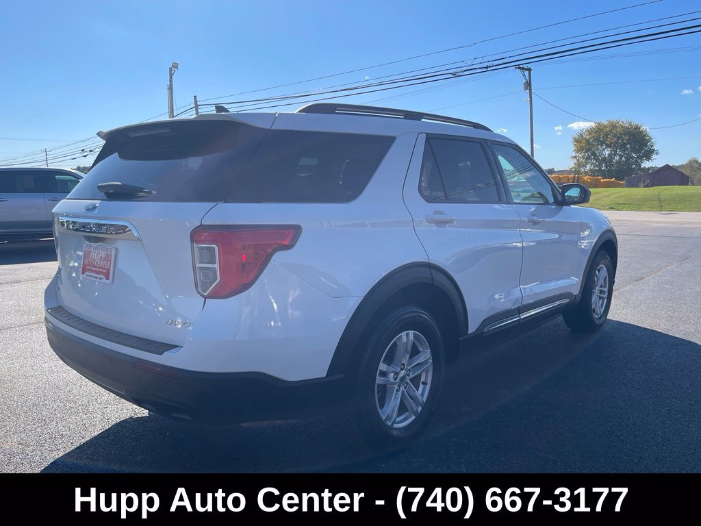Used 2022 Ford Explorer XLT AWD/4WD image 3