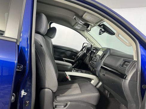 Used 2024 Nissan Titan SV w/ SV Convenience Package AWD/4WD image 28