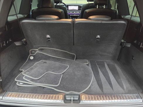 Used 2020 Mercedes-Benz GLS 450 4MATIC image 48