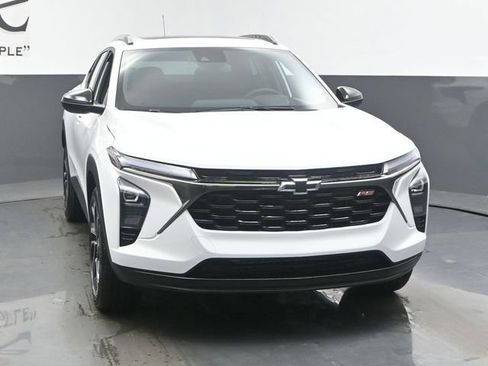New 2026 Chevrolet Trax RS w/ Sunroof Package FWD image 29