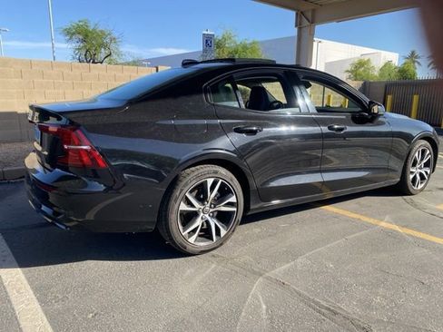 Used 2024 Volvo S60 B5 Core FWD image 3