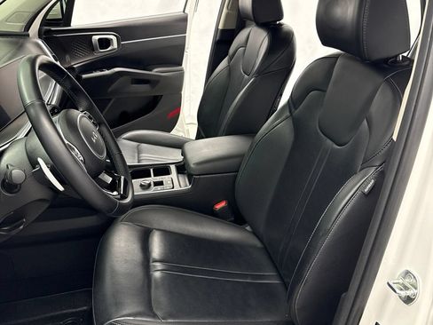 Used 2025 Kia Sorento EX w/ EX Panoramic Sunroof Package AWD/4WD image 8