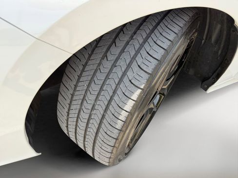 Used 2023 Honda Civic Sport image 10