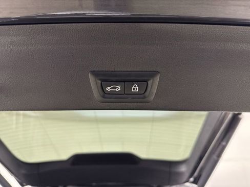 Used 2022 BMW X6 xDrive40i w/ Climate Comfort Package image 35