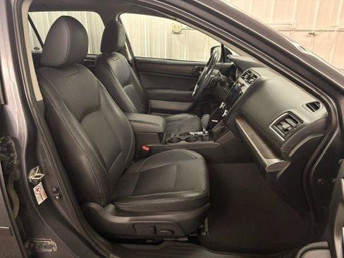 Used 2018 Subaru Outback 2.5i Limited AWD/4WD image 28