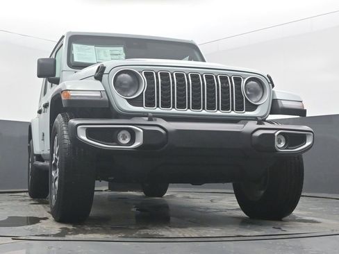 Used 2024 Jeep Wrangler Sahara image 52