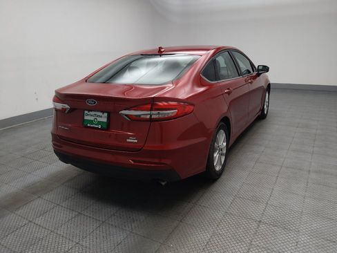 Used 2020 Ford Fusion SE FWD image 9