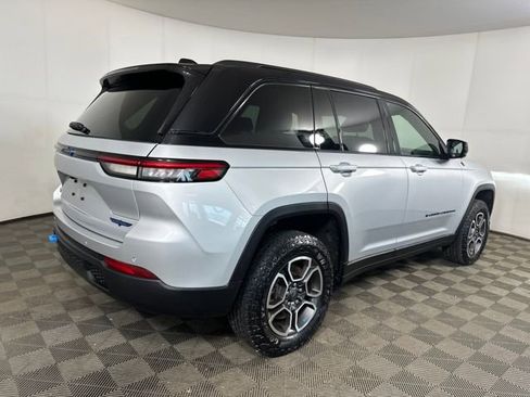 Used 2022 Jeep Grand Cherokee Trailhawk image 3