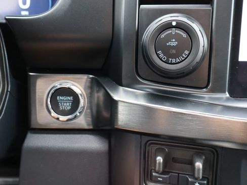 Used 2024 Ford F350 Lariat w/ Lariat Ultimate Package AWD/4WD image 34