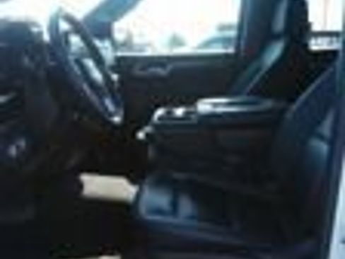 Used 2025 GMC Sierra 1500 SLT RWD image 17