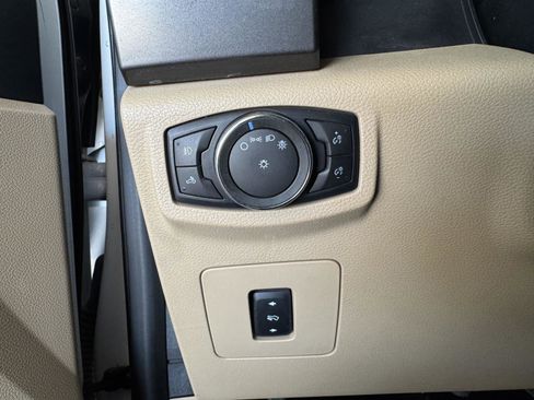 Used 2016 Ford F150 XLT w/ Equipment Group 302A Luxury image 20