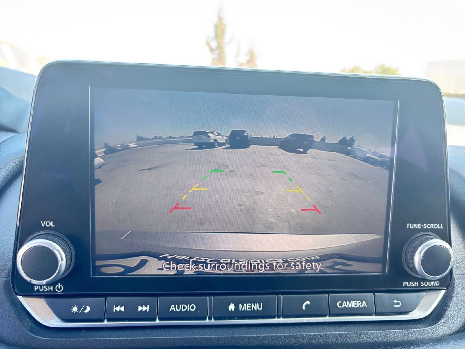 Used 2025 Nissan Rogue SV FWD image 25