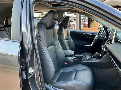 Used 2022 Toyota RAV4 TRD Off-Road image 15