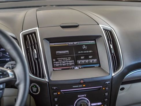 Used 2015 Ford Edge Titanium w/ Equipment Group 301A AWD/4WD image 29