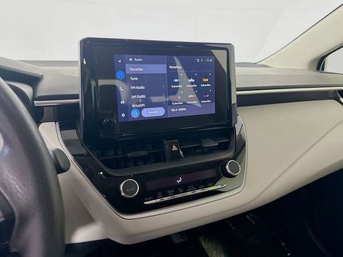 Used 2025 Toyota Corolla LE w/ LE Premium Package image 9