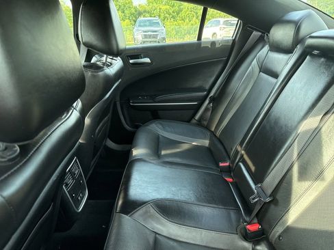 Used 2022 Dodge Charger SXT w/ Leather Interior Group RWD image 11