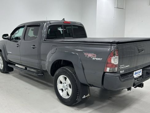 Used 2012 Toyota Tacoma TRD Sport image 3