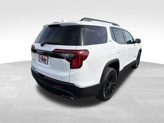 Used 2023 GMC Acadia SLT w/ Elevation Edition FWD image 6