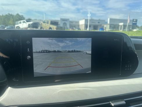 Used 2023 Hyundai Palisade SE w/ Cargo Package AWD/4WD image 24